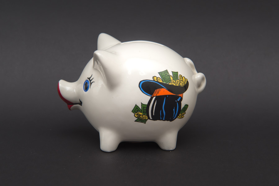 ゲーベル 仔豚の貯金箱