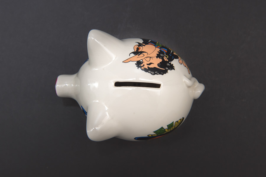 ゲーベル 仔豚の貯金箱