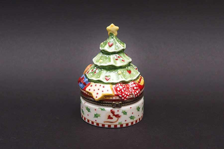 ビレロイ&ボッホ ウィンターベーカリーデコレーションクリスマスツリー型小物入れ