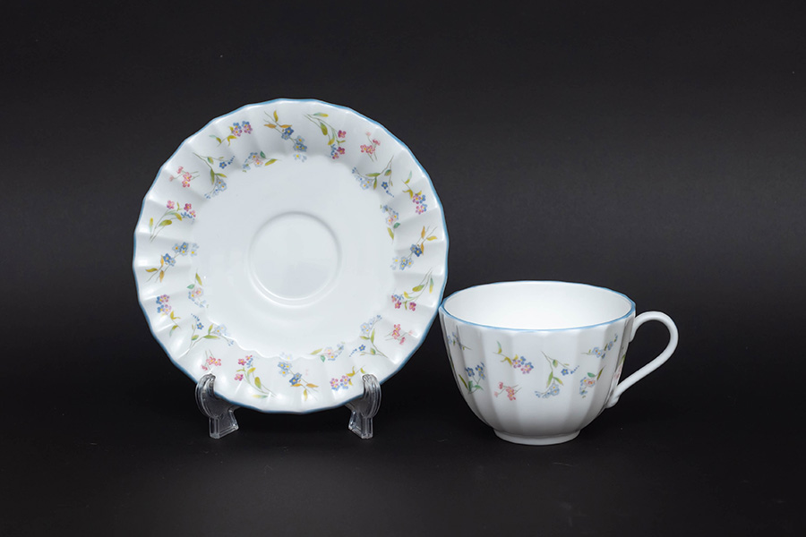 ロイヤル・ウースター フォーゲットミーノット(忘れな草) ティーカップ&ソーサ