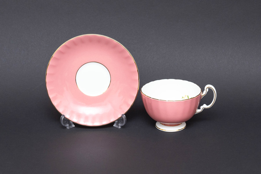 エインズレイ コテージガーデン（ピンク） ティーカップ＆ソーサー（オーバン）