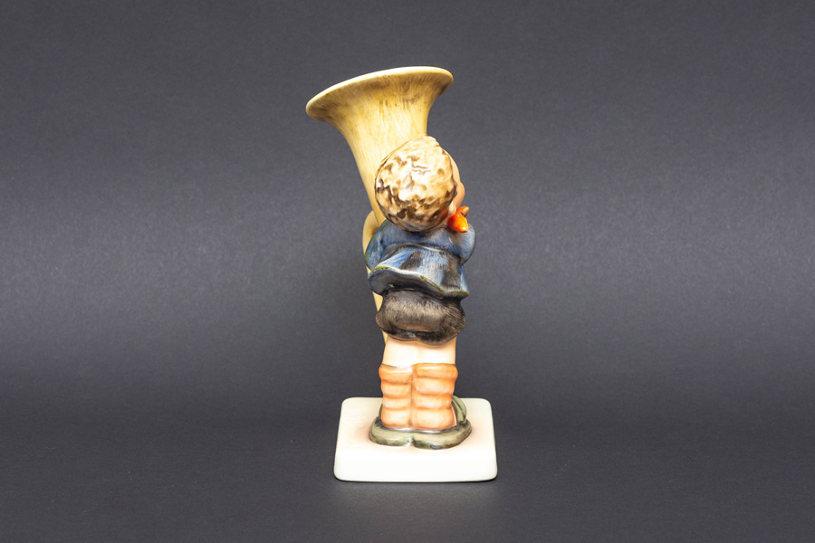 ゲーベル フンメル人形 『The Tuba Player(チューバ奏者)』