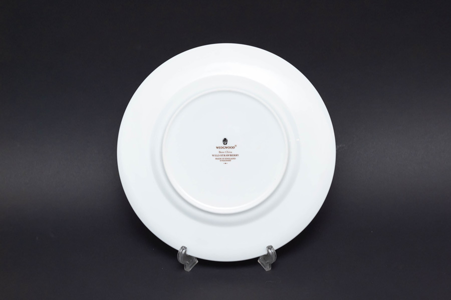 ウェッジウッド ワイルドストロベリー アクセント（グリーン）20cmプレート