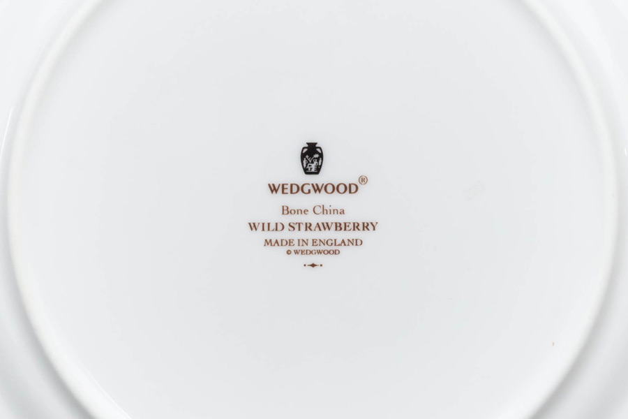 ウェッジウッド ワイルドストロベリー アクセント（グリーン）20cmプレート