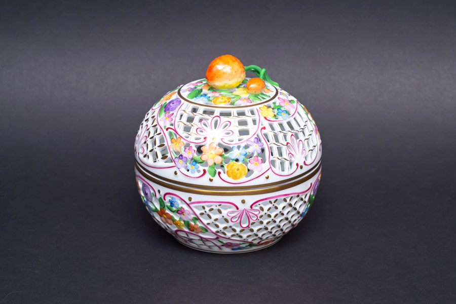 ヘレンド ファンタジー 透かしボンボン入れ(ストロベリー)12.5cm