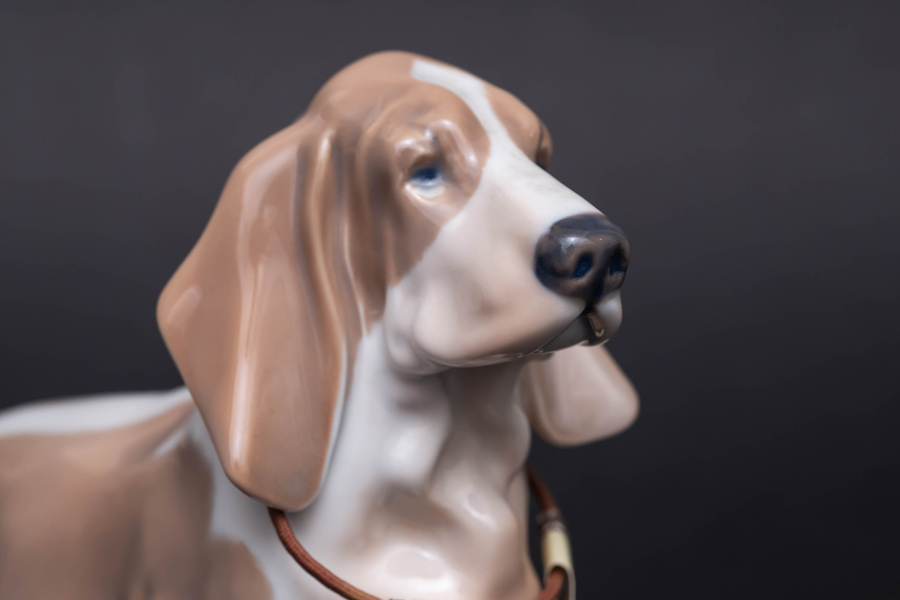 ロイヤル・コペンハーゲン イヤーフィギュリン（1998年）「Basset Hound（バセットハウンド）」