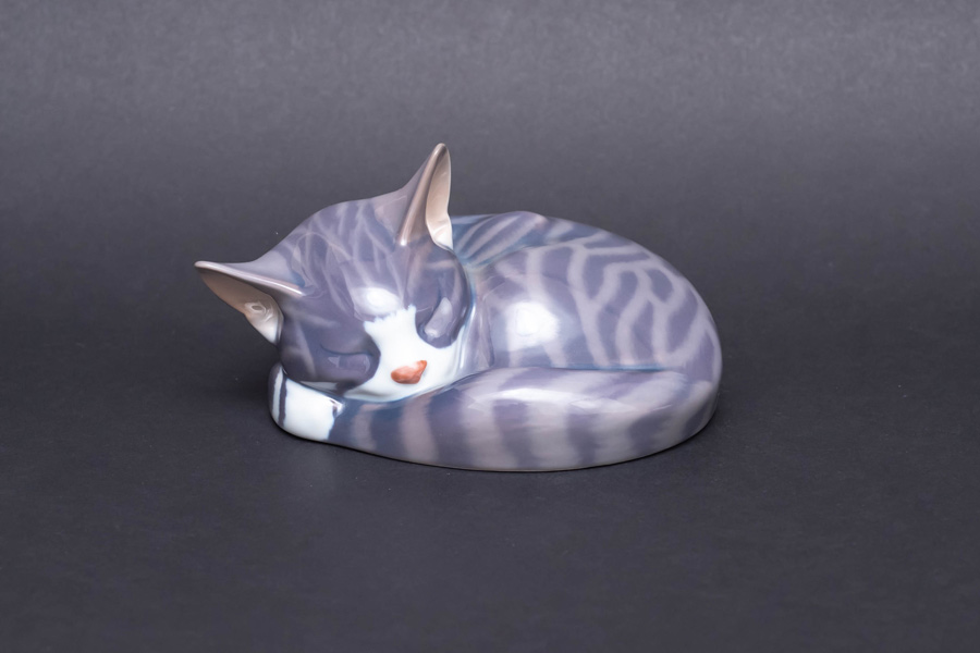ロイヤル・コペンハーゲン イヤーフィギュリン（1995年）「Sleeping Cat（眠り猫）」