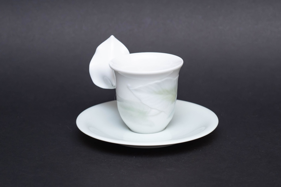 リヤドロ フラワーハンドル（カラー） デミタスカップ＆ソーサー『Taza Cala con Plato』