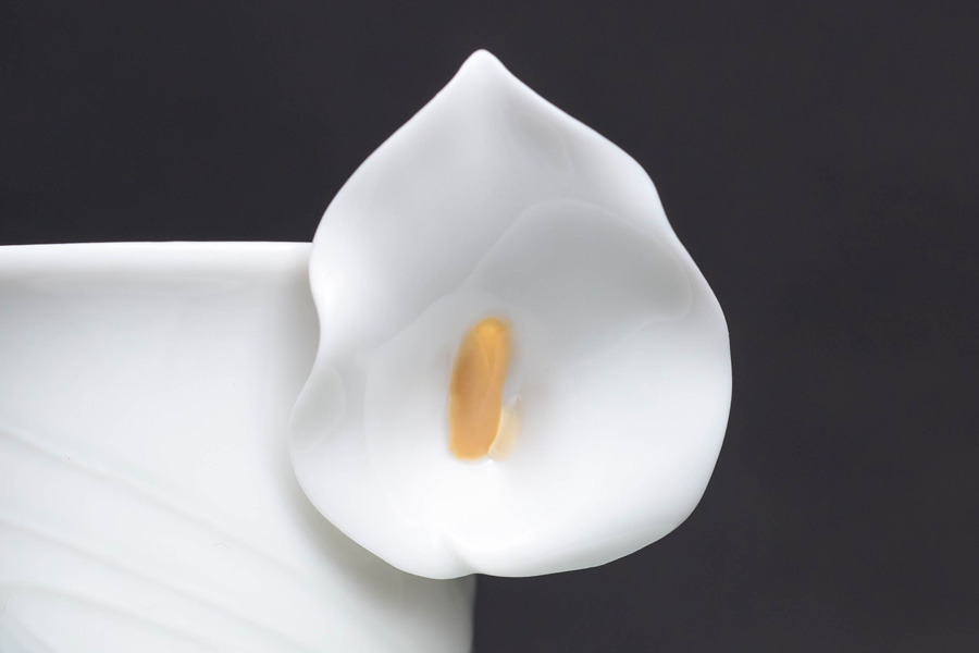 リヤドロ フラワーハンドル（カラー） デミタスカップ＆ソーサー『Taza Cala con Plato』