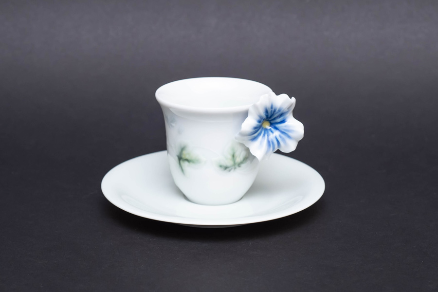 リヤドロ フラワーハンドル（ベルフラワー） デミタスカップ＆ソーサー『Taza Campanilla con Plato』