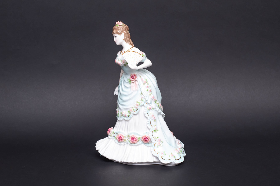 ロイヤル・ウースター フィギュリン SPLENDOUR AT COURT「A Royal Anniversary」(12,500体限定)