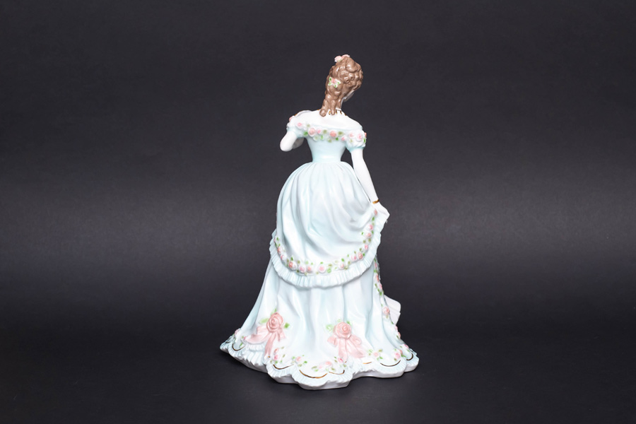 ロイヤル・ウースター フィギュリン SPLENDOUR AT COURT「A Royal Anniversary」(12,500体限定)
