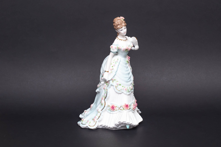 ロイヤル・ウースター フィギュリン SPLENDOUR AT COURT「A Royal Anniversary」(12,500体限定)