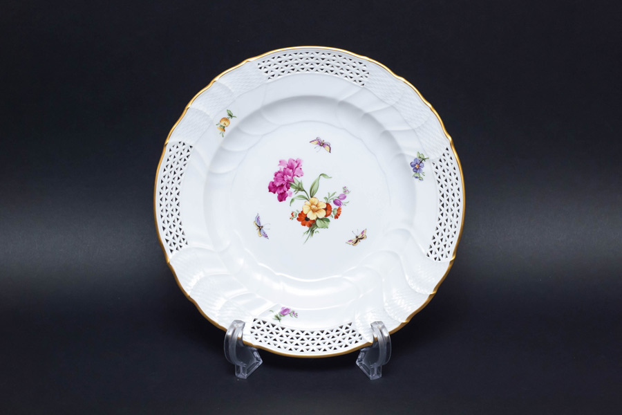 KPM 花と蝶 23cmメッシュプレート