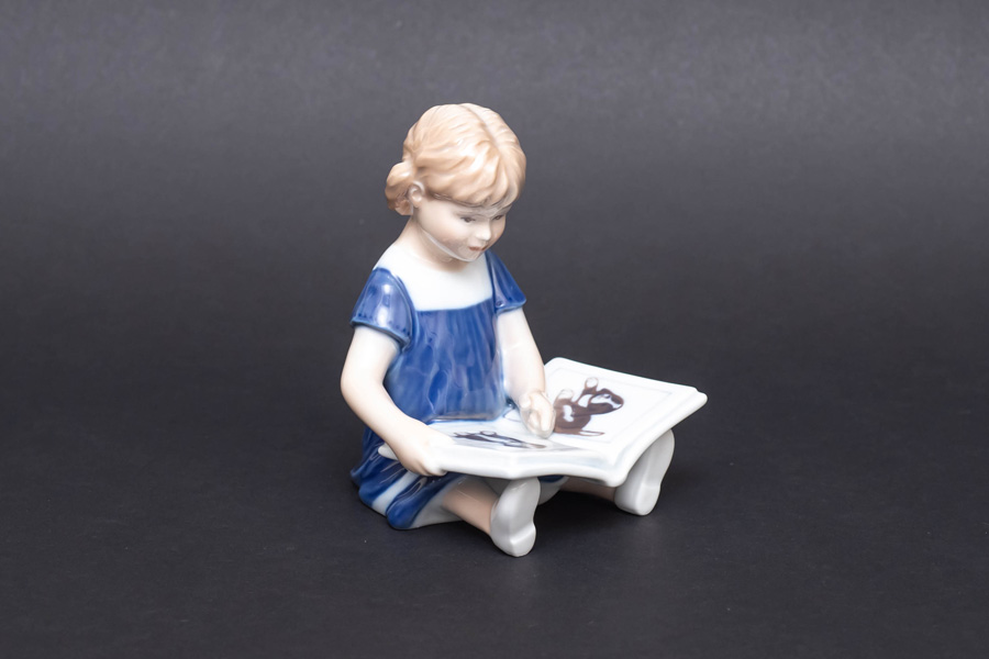 ロイヤル・コペンハーゲン フィギュリン 読書する少女（エルサ）