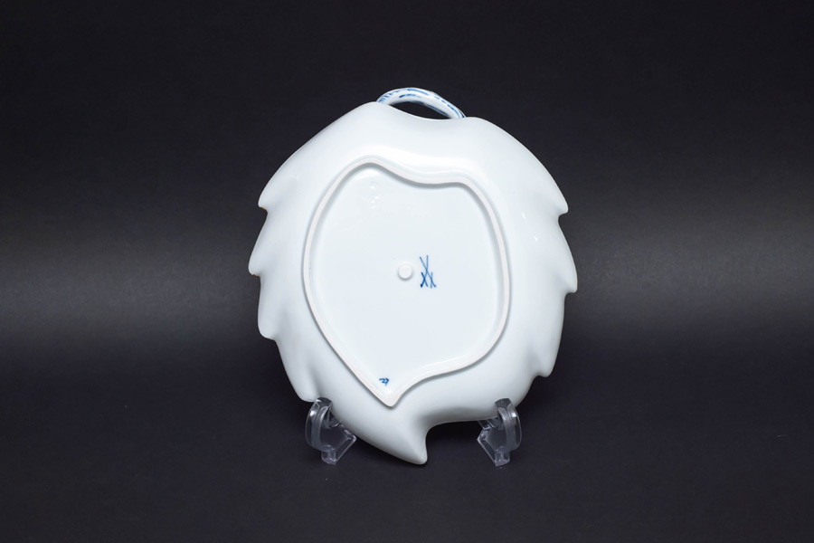 マイセン ブルーオニオン(金彩) リーフディッシュ(22cm)