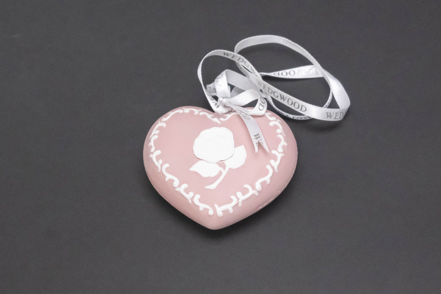ウェッジウッド チャリティーオーナメント 『Pink Heart (乳癌啓発ピンクハート) 』