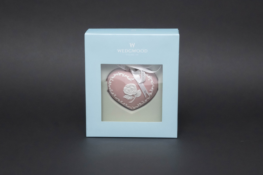 ウェッジウッド チャリティーオーナメント 『Pink Heart (乳癌啓発ピンクハート) 』